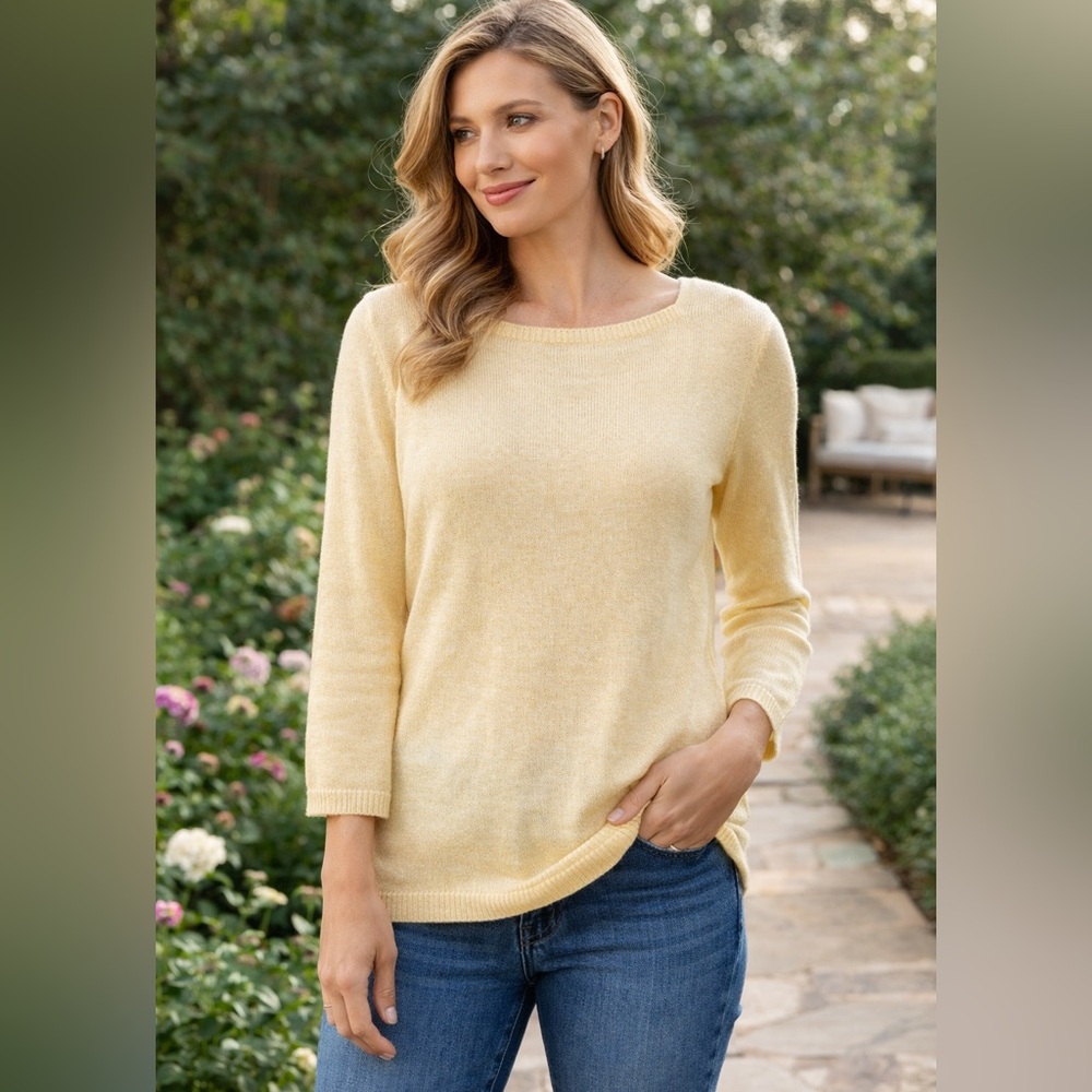 Josephine Chaus Lightweight Crew Neck Sweater